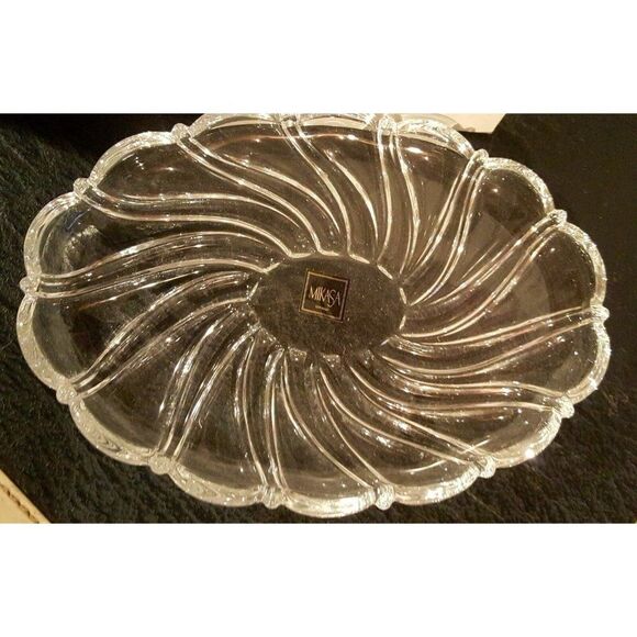 Mikasa Sweet Candy Dish Peppermint Clear SA 972 347 Holiday Christmas Oval - Picture 3 of 5